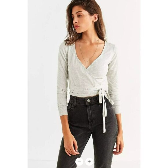 Zara Ribbed Beige Cozy Knit V-Neck Surplice Tie Waist Top Small - Picture 1 of 11